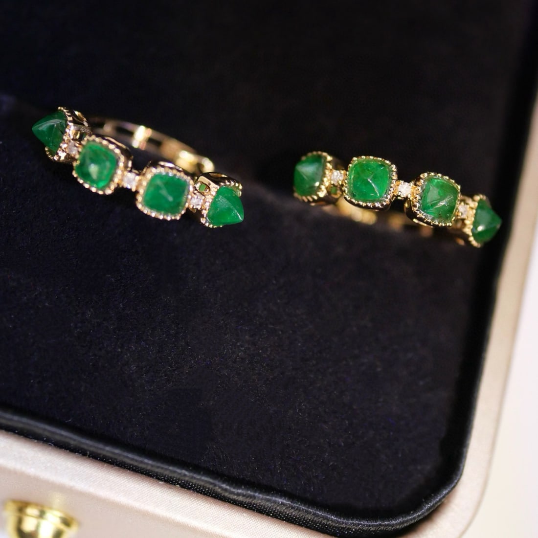 14k Gold 1.02 Ctw Natural Emerald & Diamond Earrings - 2