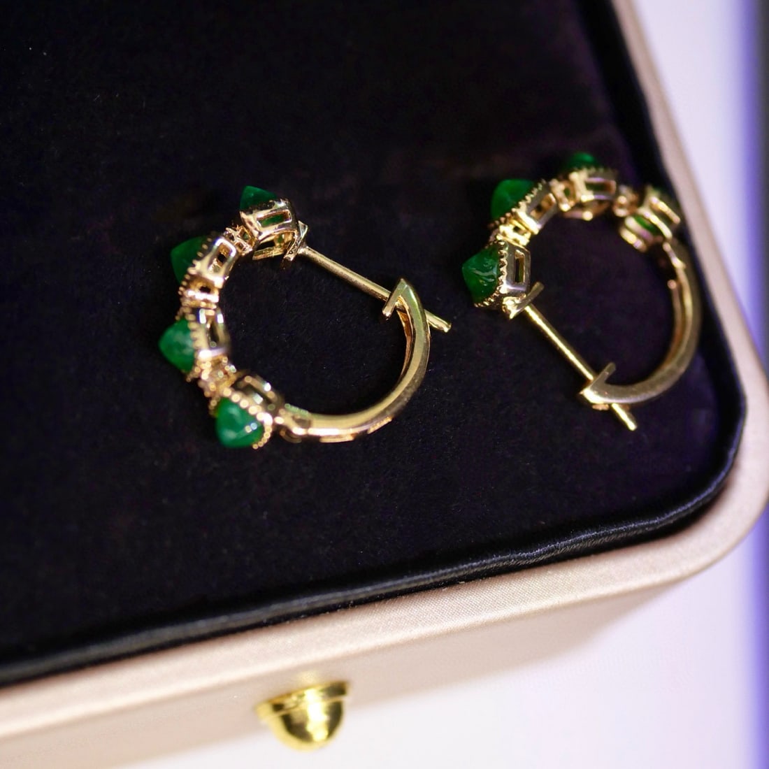 14k Gold 1.02 Ctw Natural Emerald & Diamond Earrings - 3