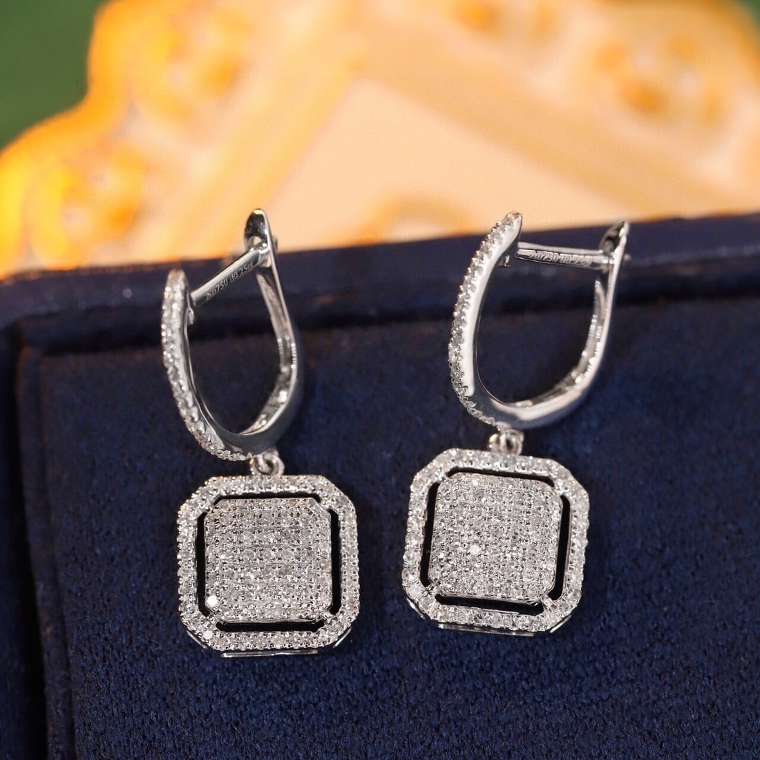 14k Gold 0.5 Ct Natural H Diamond Earrings: Ref:231113171 // gold content:14k gold // main gemstone:diamond // shape:round // carat weight:0. 5ct // clarity grade:vs-si // color:h // treatment:natural // cut grade:g // Condition: New Low