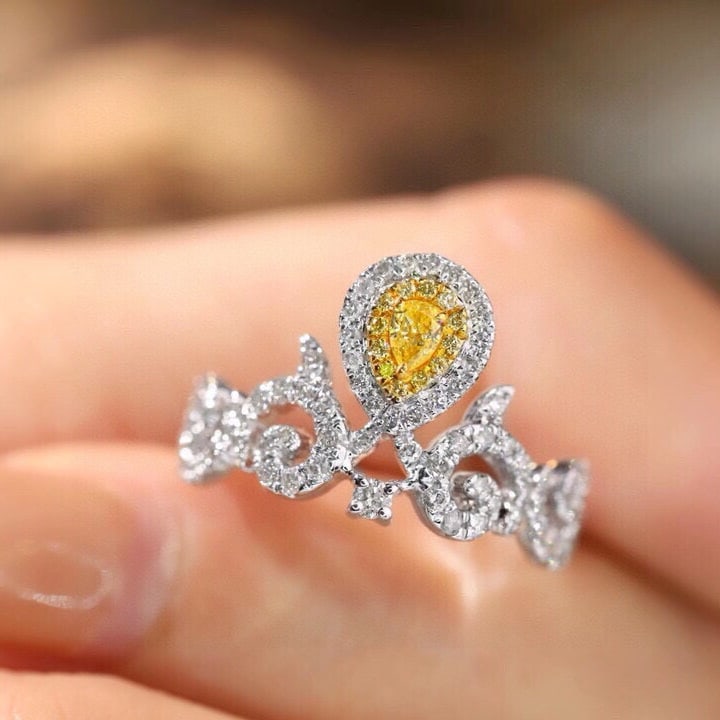14k Gold 0.7 Ctw Natural Yellow Diamond & Diamond Ring - 6