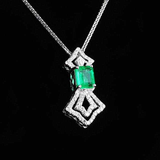 14k Gold 0.65 Ctw Natural Emerald & Diamond Pendant( Without Chain ) - 3