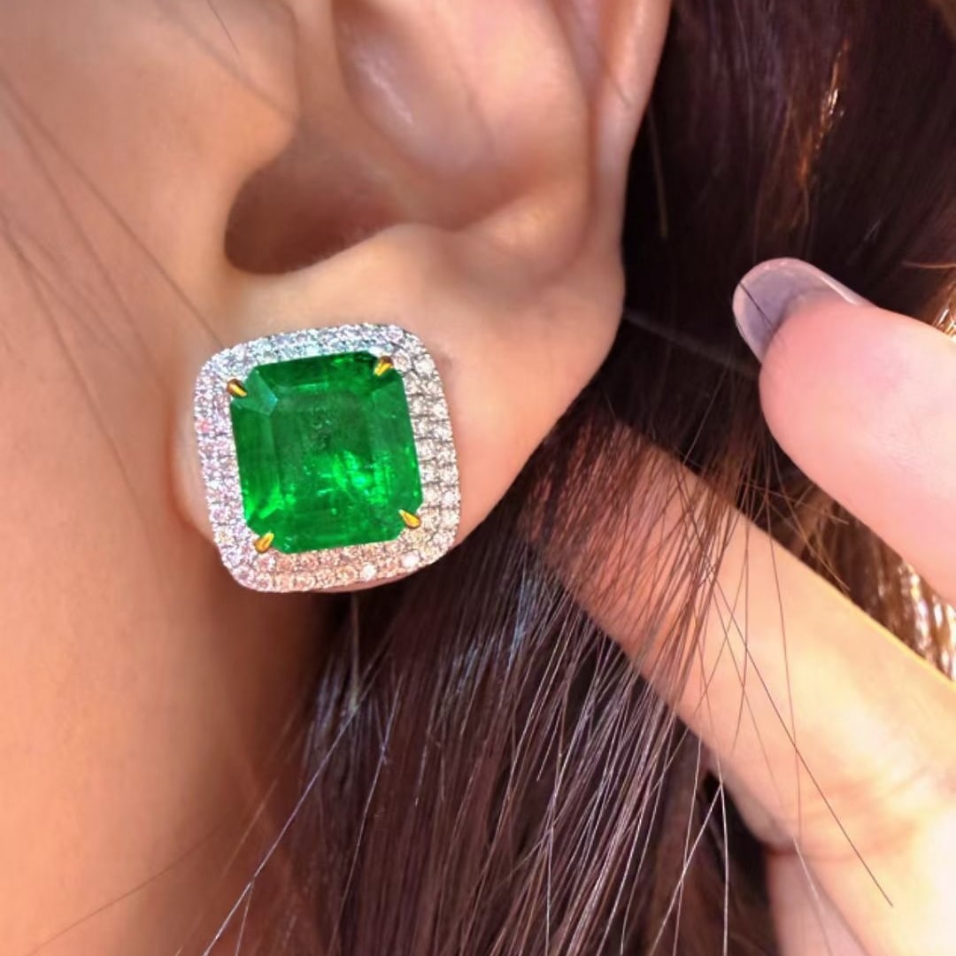 14k Gold 8.39 Ct Natural Emerald & Diamond Earrings - 4