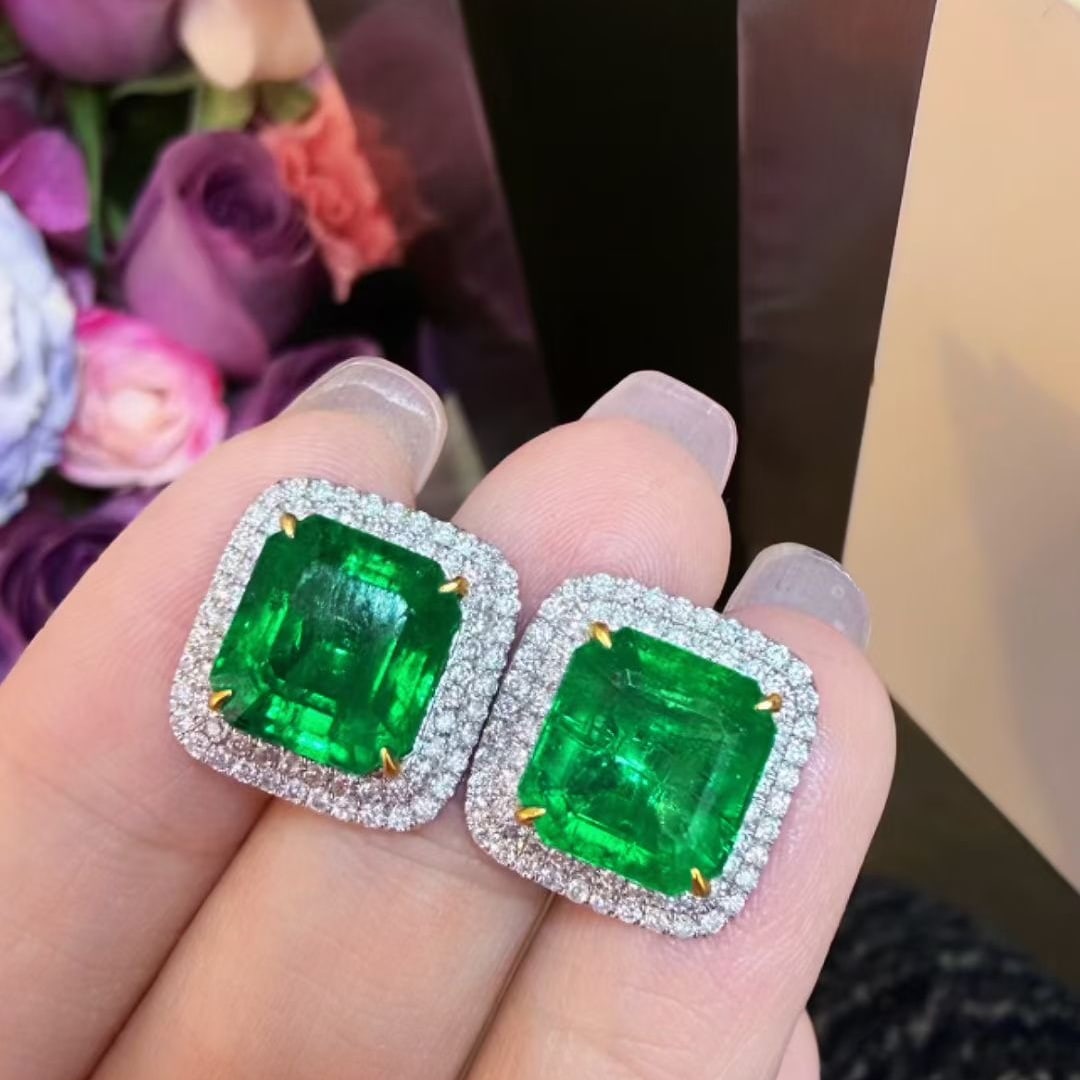 14k Gold 8.39 Ct Natural Emerald & Diamond Earrings - 7