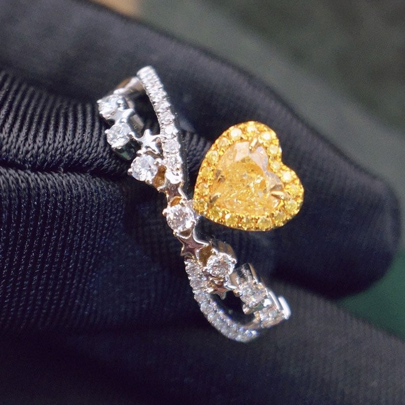 14k Gold 0.3 Ct Natural Yellow Diamond & Diamond Ring - 2