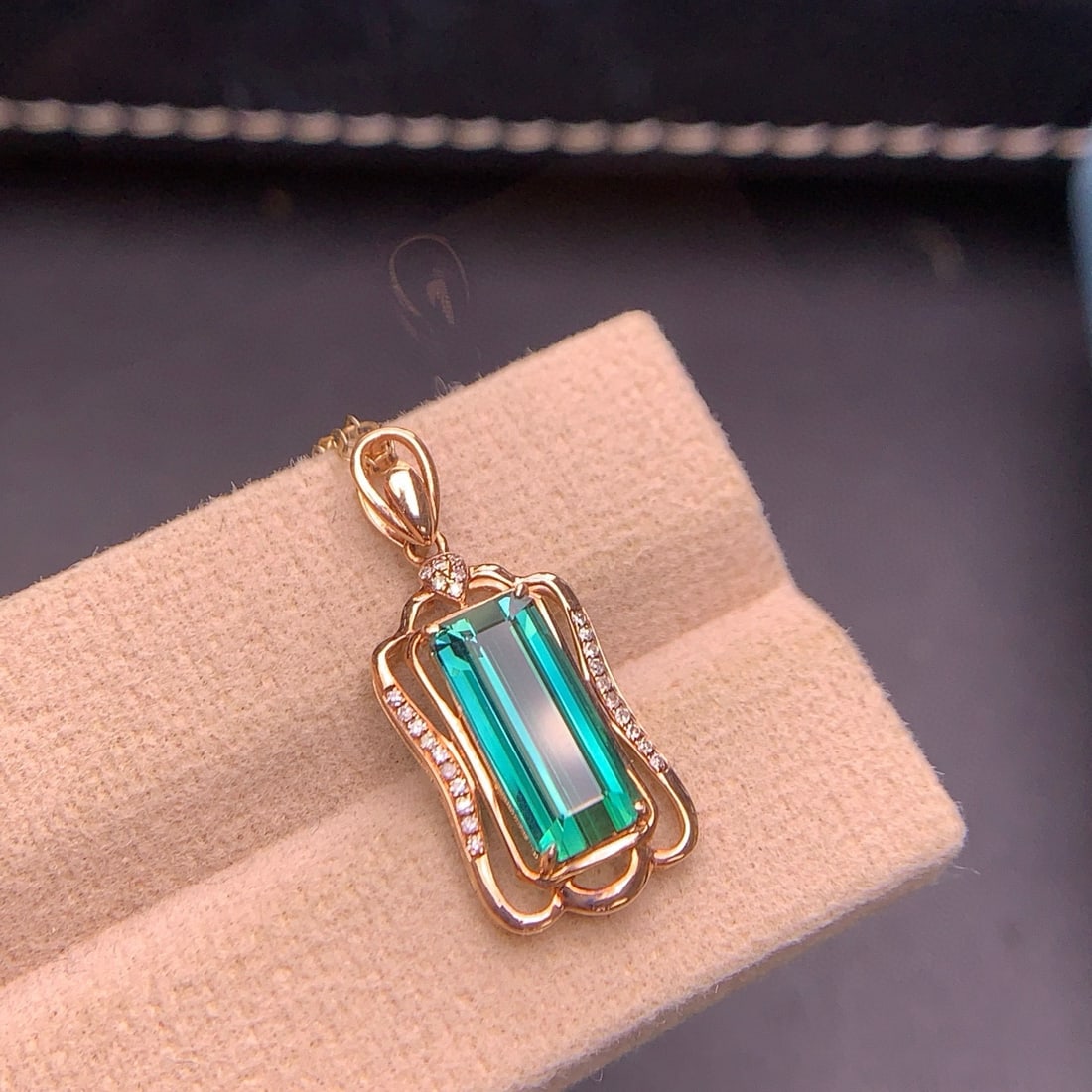 14k Gold 2.9 Ct Natural Tourmaline & Diamond Pendant( Without Chain ) - 6