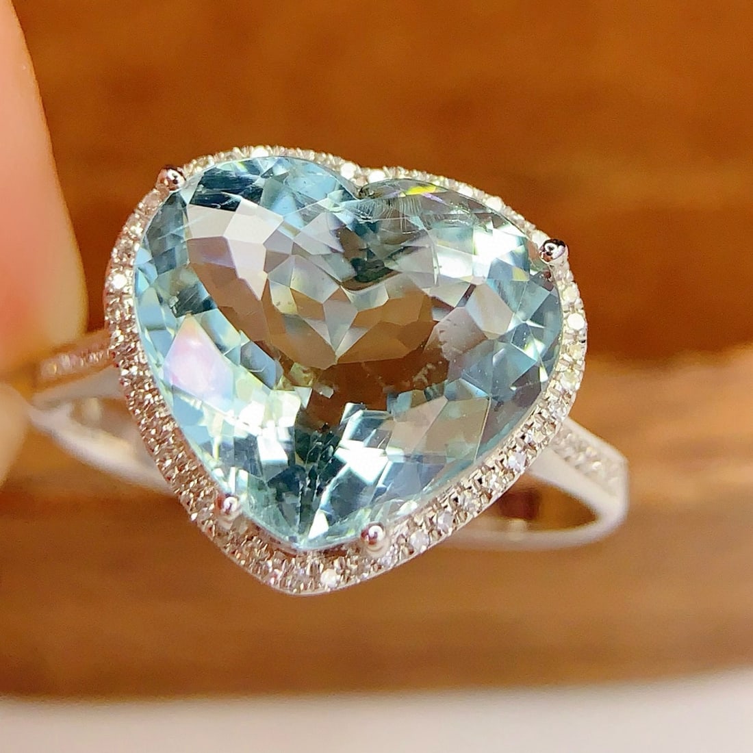 14k Gold 5.16 Ct Natural Aquamarine & Diamond Ring - 3