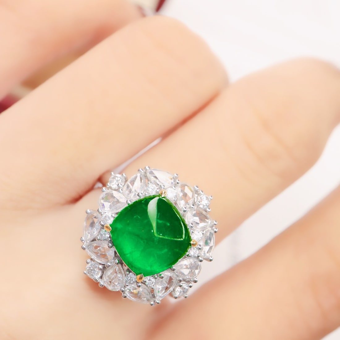 14k Gold 4.19 Ctw Vivid Green Natural Emerald & Diamond Ring - 5
