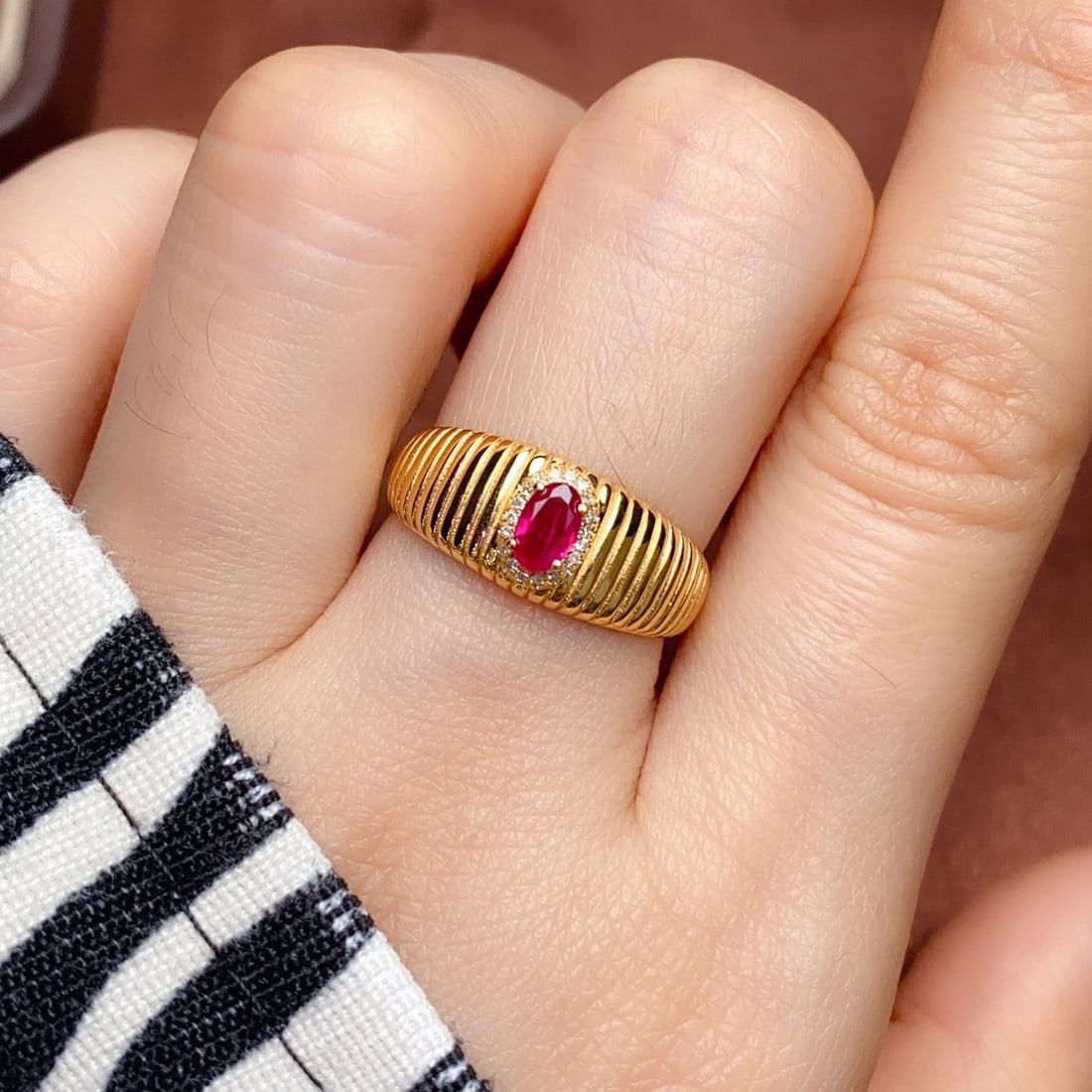 14k Gold 0.43 Ct Natural Ruby & Diamond Ring - 5