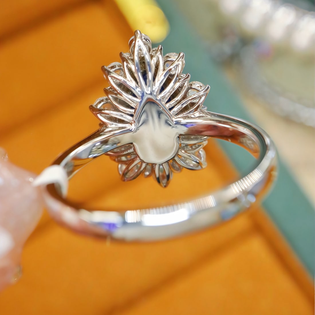 14k Gold 2.46 Ctw Natural Sapphire & Diamond Ring - 4