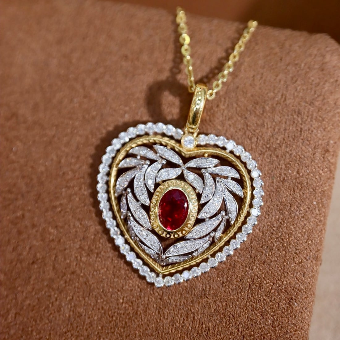 14k Gold 1.16 Ctw Natural Ruby & Diamond Pendant( Without Chain ): Ref:231114068 // gold content:14k gold // main gemstone:ruby // shape:oval // carat weight:0. 65ct // color:pigeonblood red // treatment:natural // // adjacent gemstone 2 : diamond // shape:round //