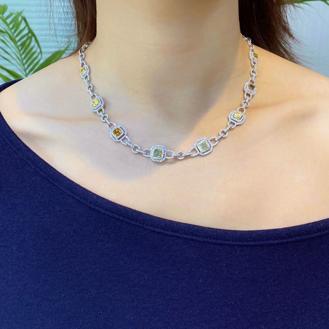 14k Gold 17.36 Ctw Natural Yellow Diamond & Diamond Necklace - 4