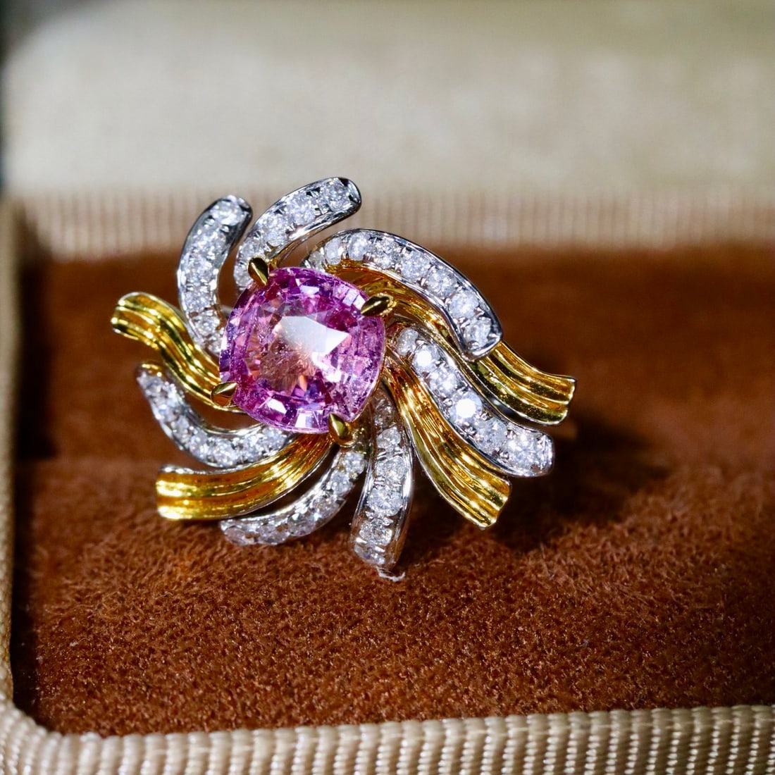 14k Gold 1.63 Ctw Natural Padparadscha Sapphire & Diamond Ring - 2