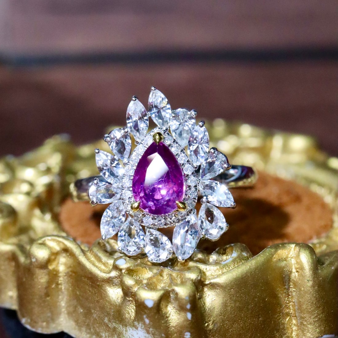 14k Gold 1.17 Ctw Natural Sapphire & Diamond Ring: Ref:231114124 // gold content:14k gold // ring size:7. 25us // // main gemstone:sapphire // shape:pear // carat weight:1. 09ct // color:purple // treatment:natural // // adjacent gemstone 2 : diamond