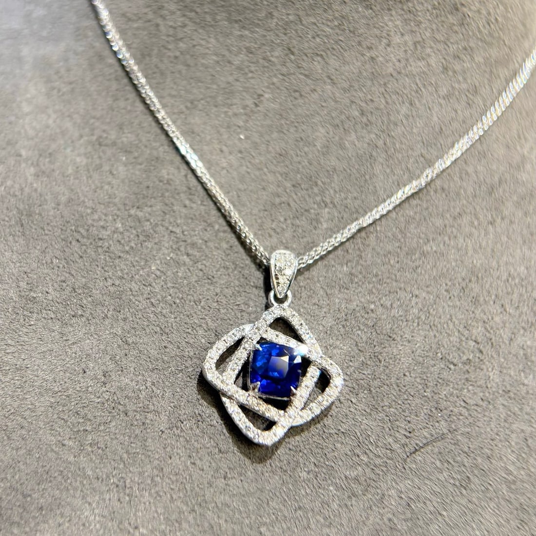 14k Gold 1.13 Ctw Natural Sapphire & Diamond Pendant( Without Chain ) - 4