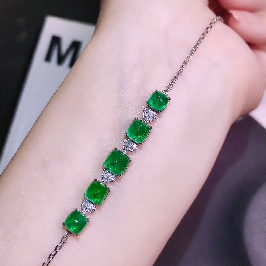 14k Gold 4.4 Ct Vivid Green Natural Emerald & Diamond Bracelet - 5