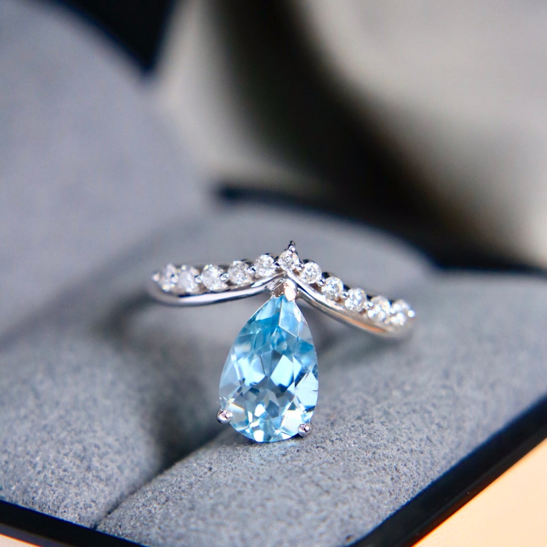 14k Gold 1.86 Ctw Natural Aquamarine & Diamond Ring - 4