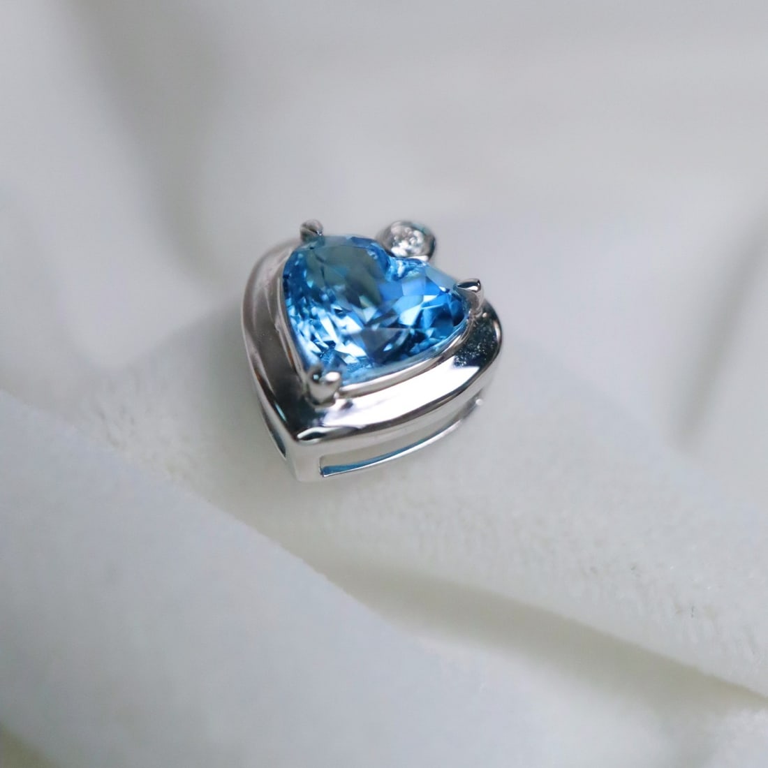 14k Gold 0.82 Ct Natural Aquamarine & Diamond Pendant( Without Chain ) - 4