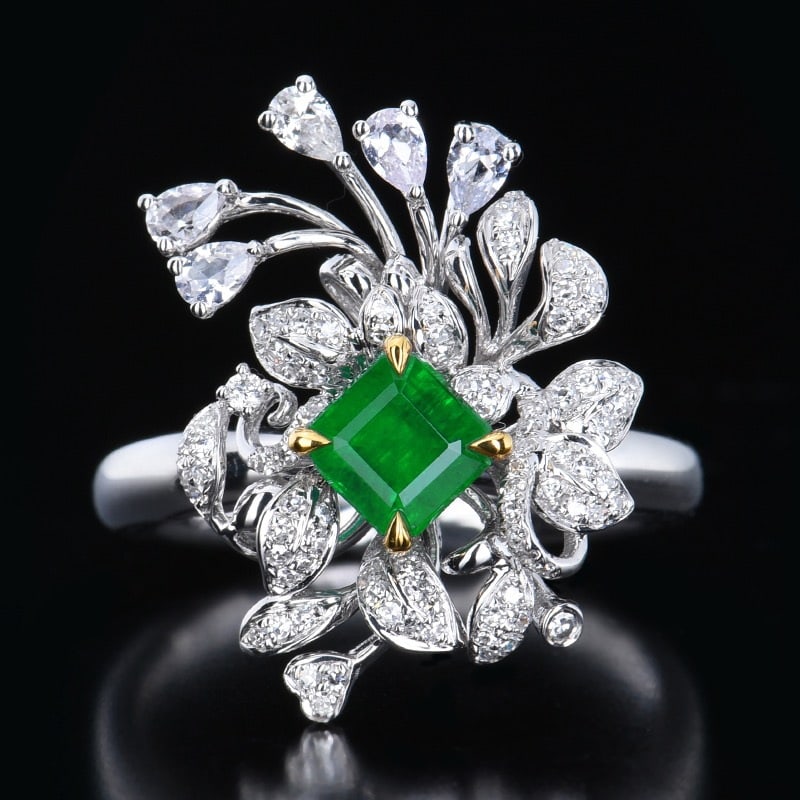 14k Gold 0.95 Ctw Vivid Green Natural Emerald & Diamond Ring: Ref:231114259 // gold content:14k gold // ring size:7. 25us // // main gemstone:emerald // shape:octagonal // carat weight:0. 72ct // color:vivid green // treatment:natural // // adjacent gemstone 2