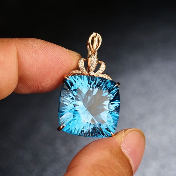 14k Gold 30.26 Ct Natural Topaz & Diamond Pendant( Without Chain ) - 9