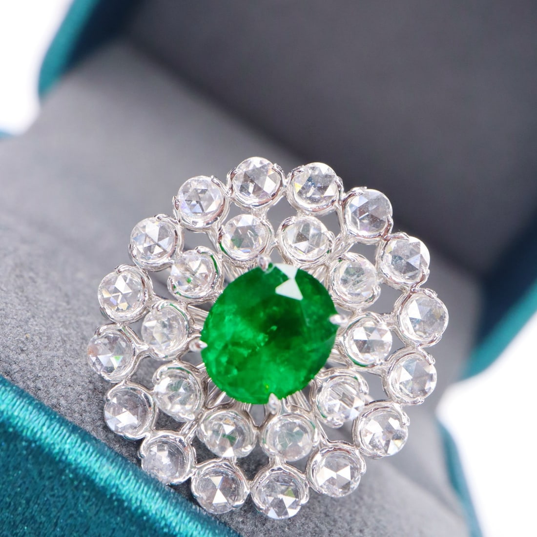14k Gold 2.14 Ctw Vivid Green Natural Emerald & Diamond Ring: Ref:231114266 // gold content:14k gold // ring size:7. 25us // // main gemstone:emerald // shape:oval // carat weight:1. 35ct // color:vivid green // treatment:natural // // adjacent gemstone 2 :