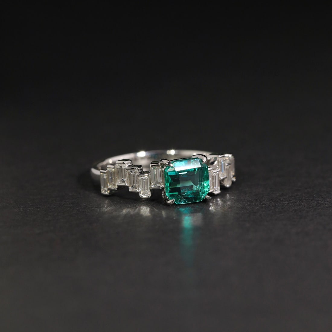 14k Gold 1.61 Ctw Natural Emerald & Diamond Ring - 3