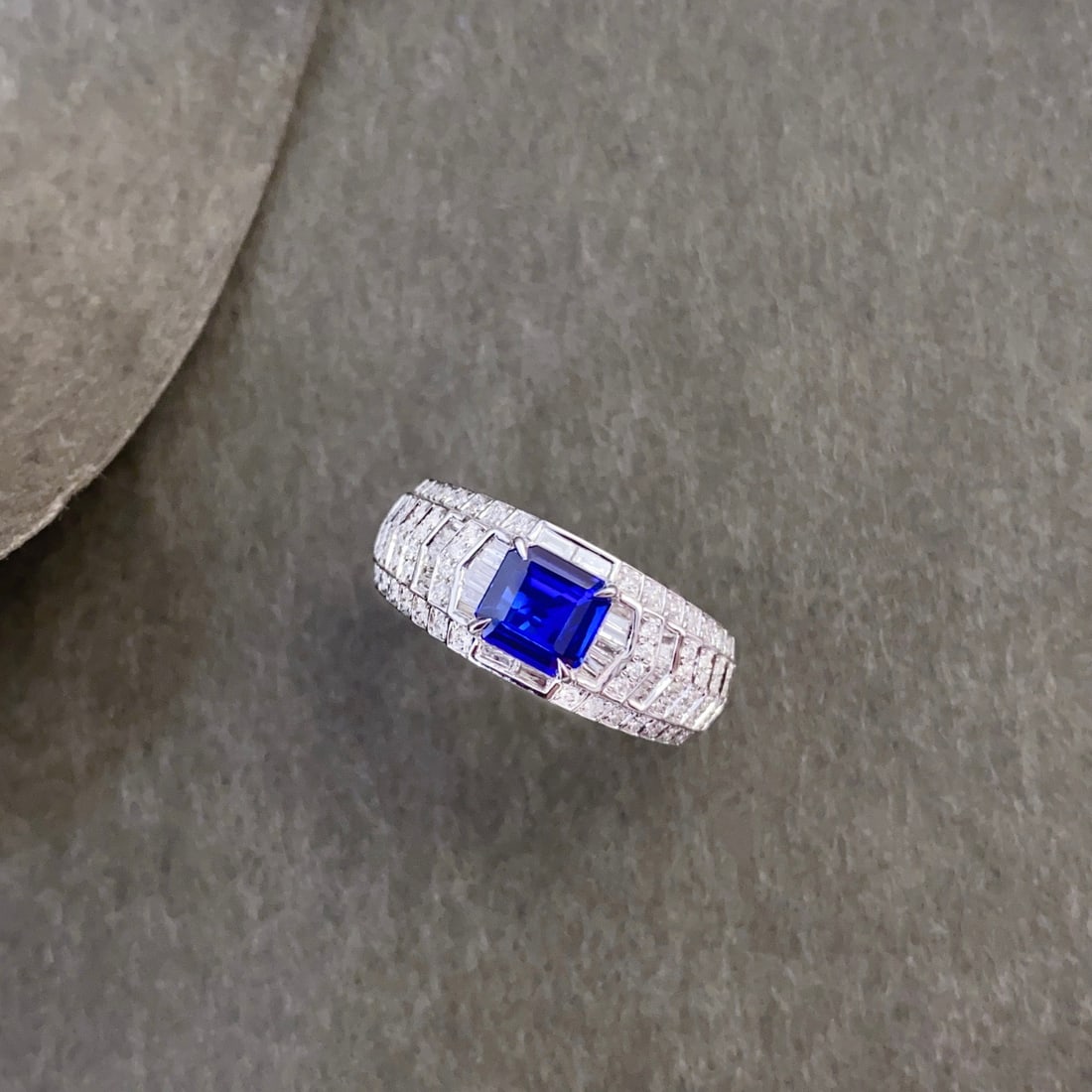 14k Gold 1.58 Ctw Natural Sapphire & Diamond Ring: Ref:231114373 // gold content:14k gold // ring size:7. 25us // // main gemstone:sapphire // shape:octagonal // carat weight:1. 18ct // color:royal blue // treatment:natural // // adjacent gemstone 2
