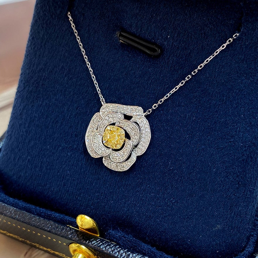 14k Gold 0.60 Ctw Natural Yellow Diamond & Diamond Necklace: Ref:231114377 // gold content:14k gold // main gemstone:yellow diamond // shape:cushion // carat weight:0. 13ct // color:yellow // treatment:natural // // adjacent gemstone 2 : diamond // shape:round