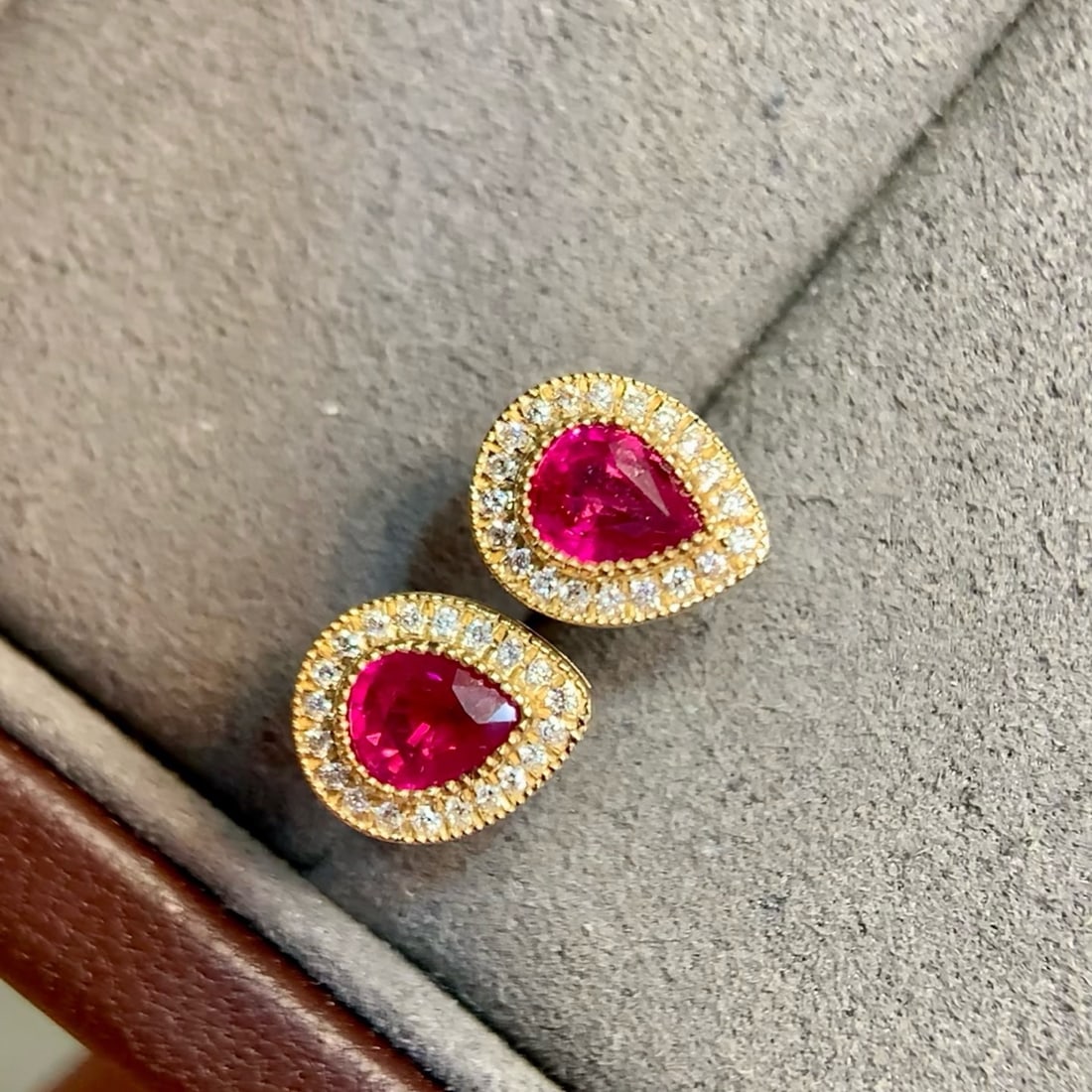 14k Gold 0.91 Ctw Natural Ruby & Diamond Earrings - 2
