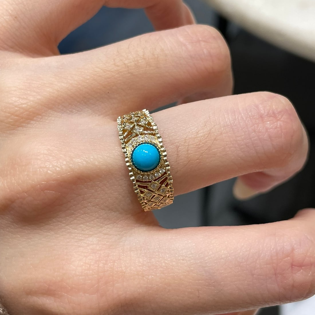 14k Gold 0.5 Ct Natural Blue Turquoise & Diamond Ring - 4