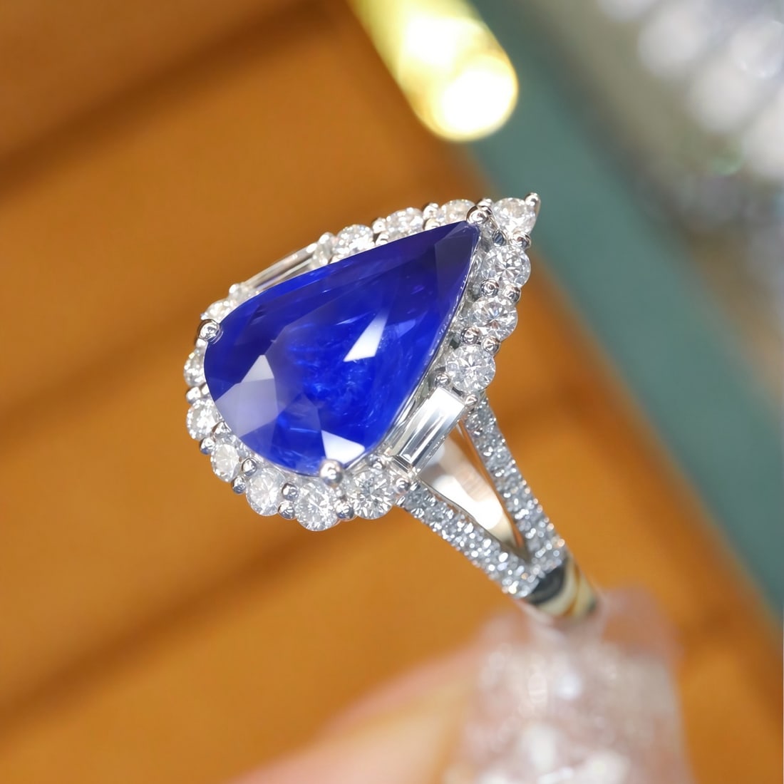 14k Gold 2.60 Ctw Natural Sapphire & Diamond Ring - 2