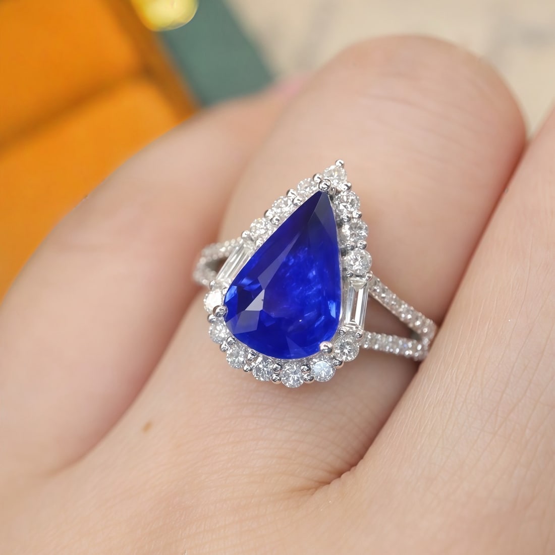 14k Gold 2.60 Ctw Natural Sapphire & Diamond Ring - 5