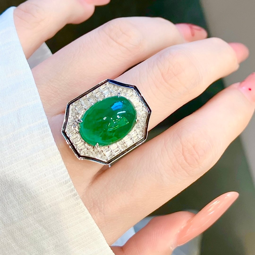 14k Gold 10.44 Ctw Vivid Green Natural Emerald & Diamond Ring - 5