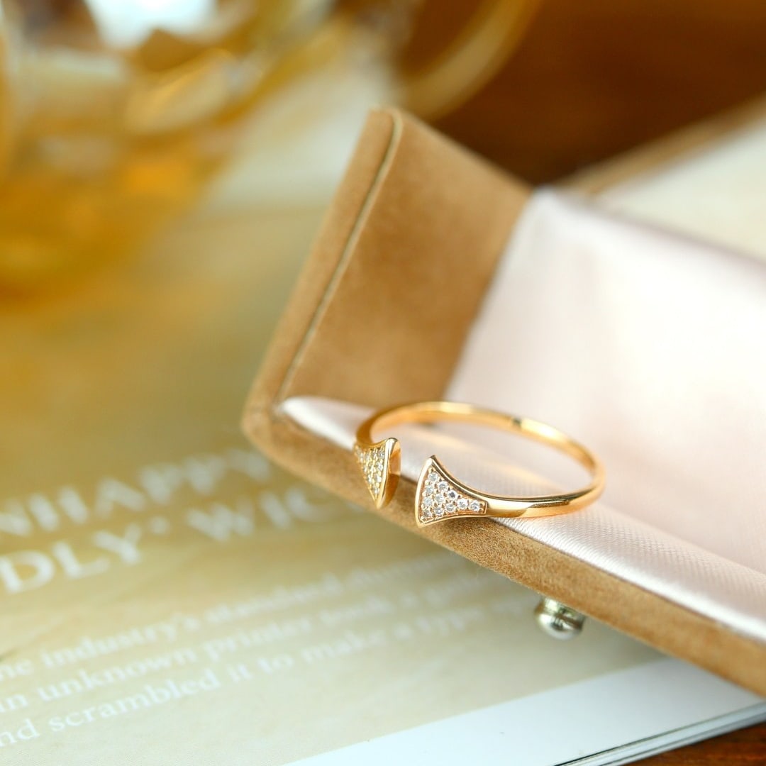 14k Gold 0.08 Ct Natural H Diamond Ring - 3