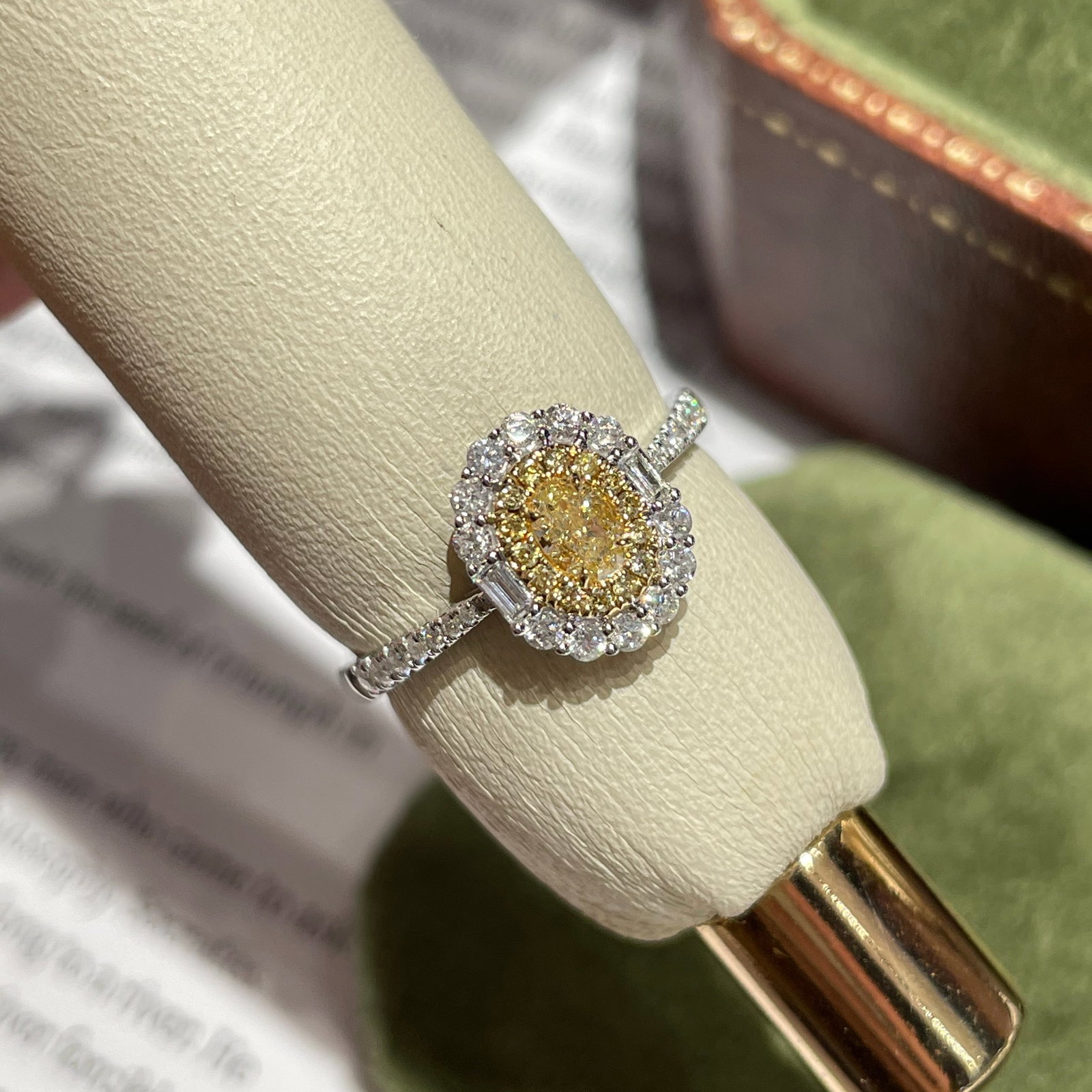 14k Gold 0.64 Ctw Natural Yellow Diamond & Diamond Ring: Ref:231114443 // gold content:14k gold // ring size:7. 25us // // main gemstone:yellow diamond // shape:oval // carat weight:0. 28ct // color:yellow // treatment:natural // // adjacent gemstone 2 :
