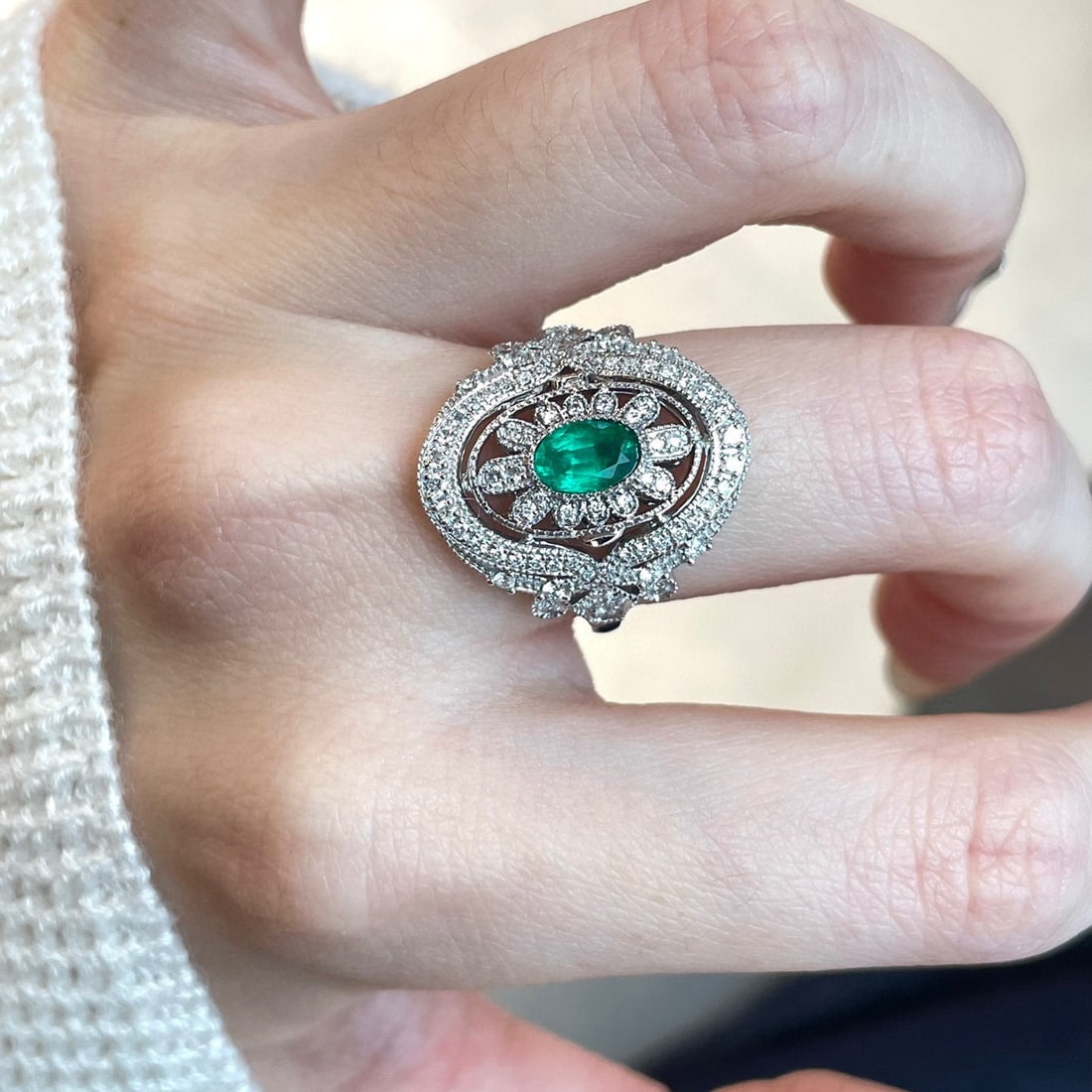 14k Gold 0.5 Ct Natural Emerald & Diamond Ring - 5