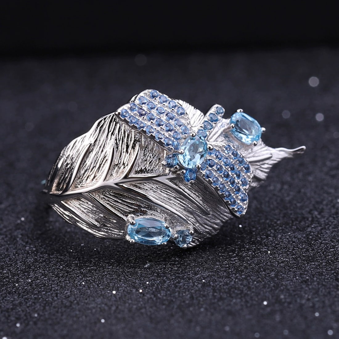 925 Sterling Silver Natural Topaz & Topaz Jewelry Set: Ref:260821027 // gold content:925 sterling silver // ring size:7. 25us // // main gemstone:topaz // shape:oval // carat weight:0. 50ct // color:blue // treatment:natural // // adjacent gemstone 2 :