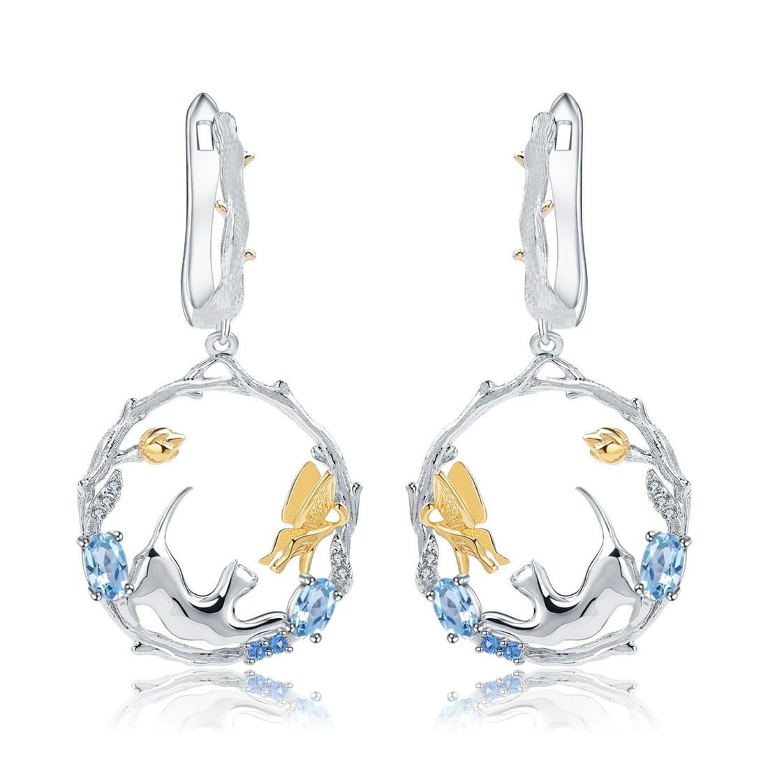 925 Sterling Silver Natural Topaz Earrings: Ref:260821045 // gold content:925 sterling silver // main gemstone:topaz // shape:oval // carat weight: // color:blue // treatment:natural // Condition: New Low Estimate: 440.00 High Estimate: 660.00