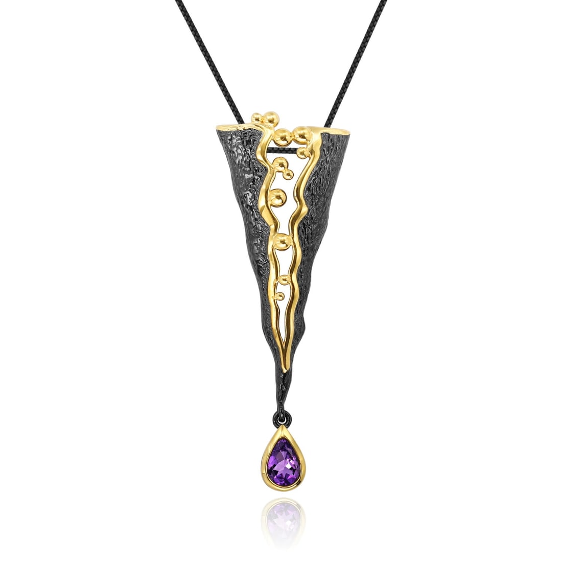 925 Sterling Silver Natural Amethyst Necklace: Ref:260821147 // gold content:925 sterling silver // main gemstone:amethyst // shape:pear // carat weight: // color:purple // treatment:natural // Condition: New Low Estimate: 350.00 High Estimate:
