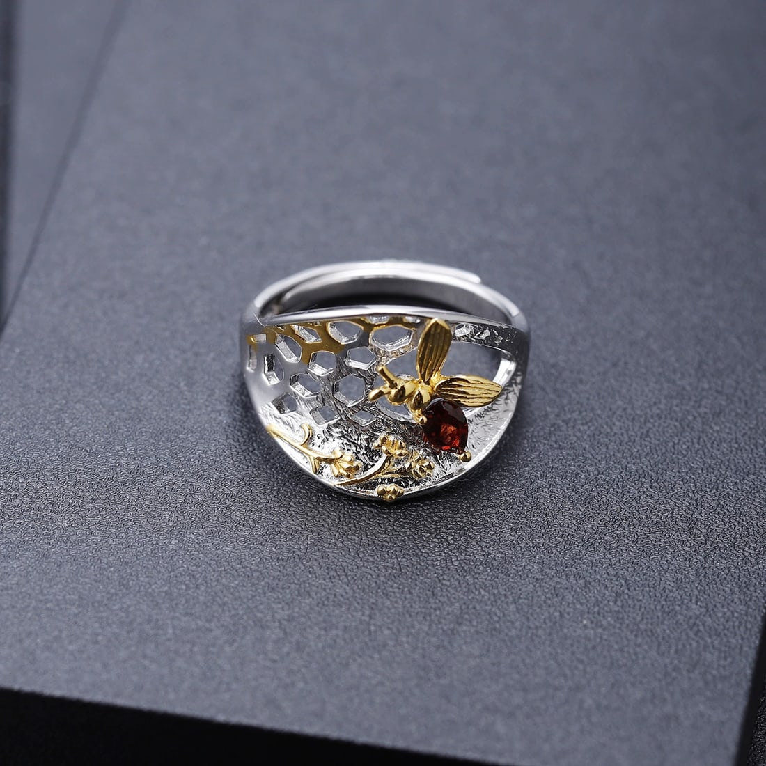 925 Sterling Silver Natural Garnet & Bees Ring - 5