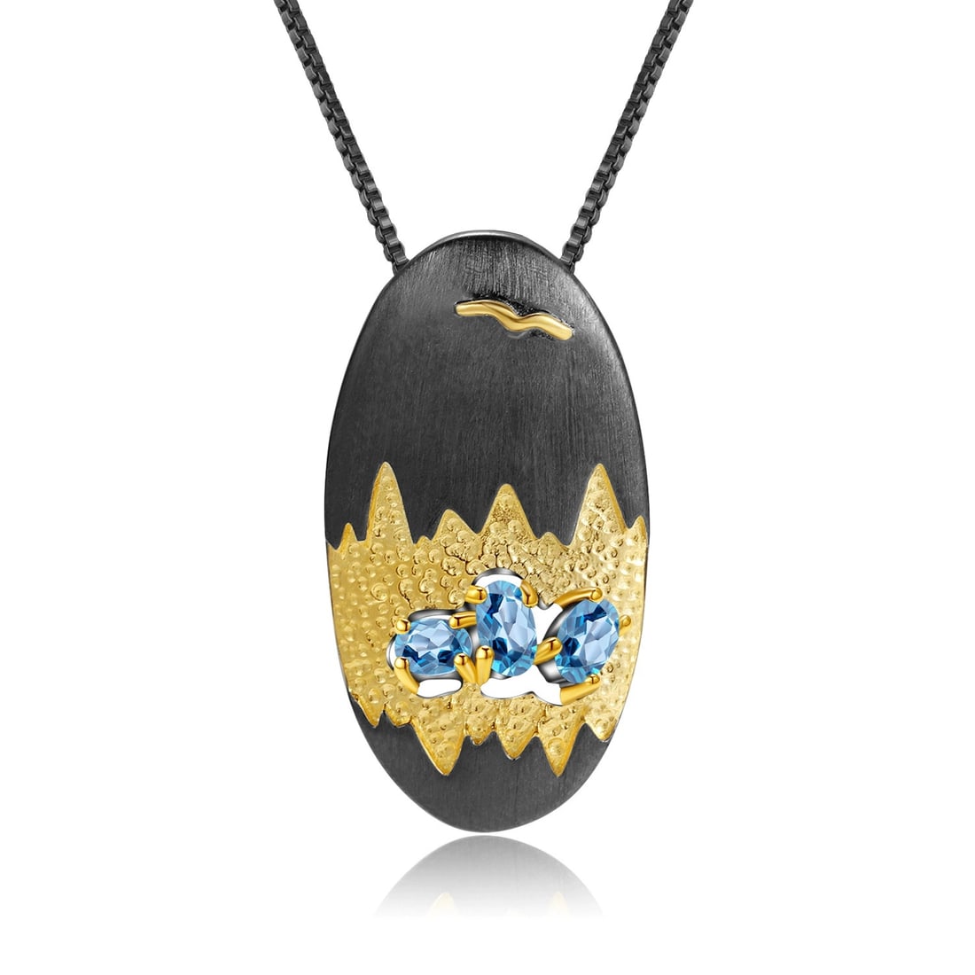 925 Sterling Silver Natural Topaz Necklace: Ref:260821225 // gold content:925 sterling silver // main gemstone:topaz // shape:oval // carat weight: // color:blue // treatment:natural // Condition: New Low Estimate: 390.00 High Estimate: 590.00