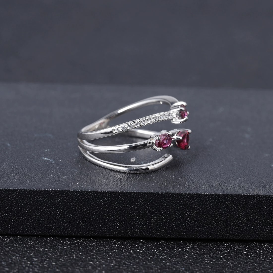 925 Sterling Silver Natural Garnet & Cubic Zirconia Ring - 4