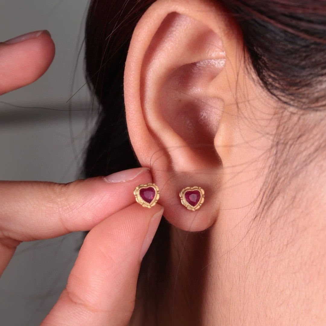 14k Gold 0.5 Ct Natural Ruby Earrings - 2