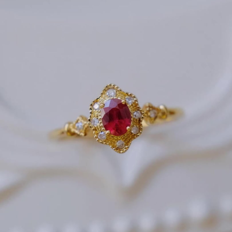 14k Gold 0.40 Ctw Natural Ruby & Diamond Ring: Ref:230967046 // gold content:14k gold // ring size:7. 25us // // main gemstone:ruby // shape:oval // carat weight:0. 35ct // color:pigeonblood red // treatment:natural // // adjacent gemstone 2 :