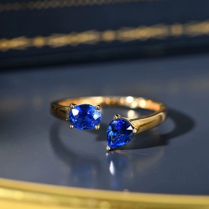 14k Gold 1.07 Ct Natural Sapphire Ring: Ref:230967032 // gold content:14k gold // ring size:7. 25us // // main gemstone:sapphire // shape:multiply // carat weight:1. 07ct // color:blue // treatment:natural // High Estimate: 7900 Condition: