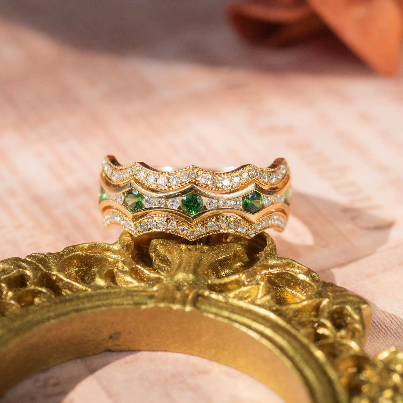 14k Gold 0.64 Ctw Natural Tsavorite & Diamond Ring: Ref:230967044 // gold content:14k gold // ring size:7. 25us // // main gemstone:tsavorite // shape:round // carat weight:0. 29ct // color:green // treatment:natural // cut grade:g // // adjacent