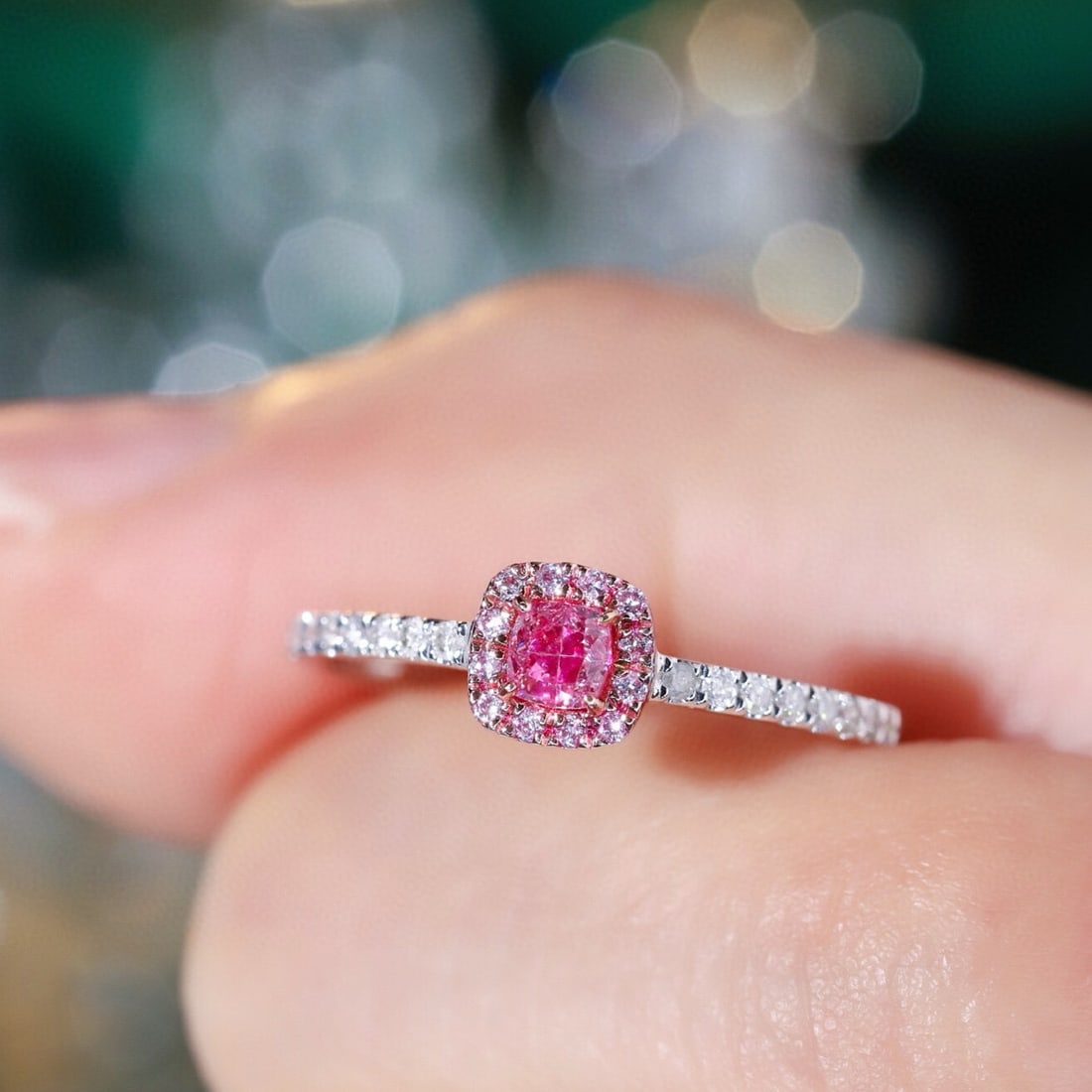 14k Gold 0.40 Ctw Natural Pink Diamond & Diamond Ring - 4