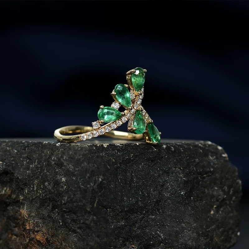14k Gold 1.05 Ctw Natural Emerald & Diamond Ring - 2