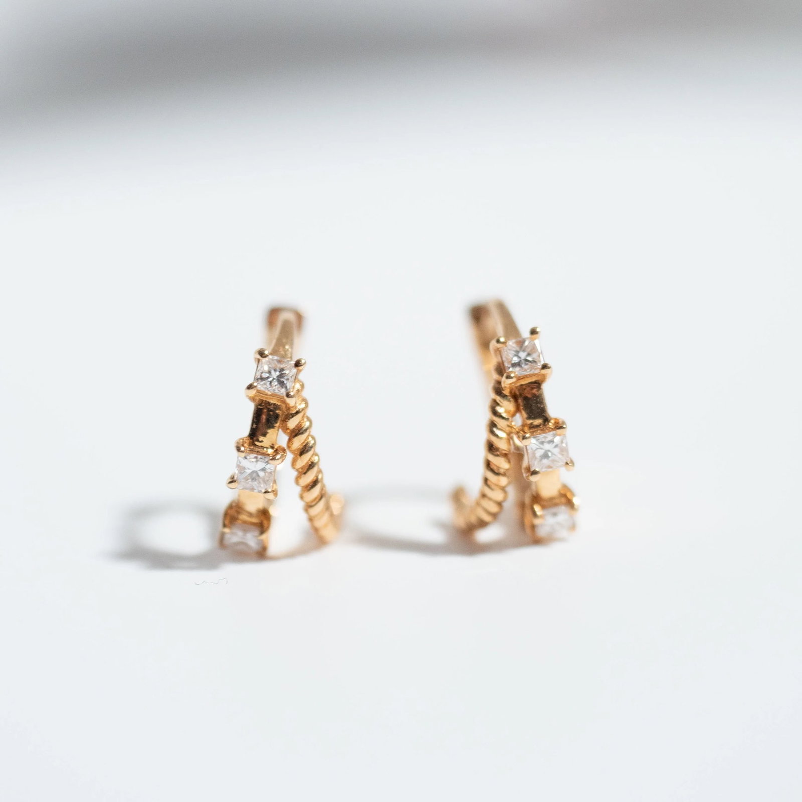 14k Gold 0.22 Ct Natural H Diamond Earrings - 4
