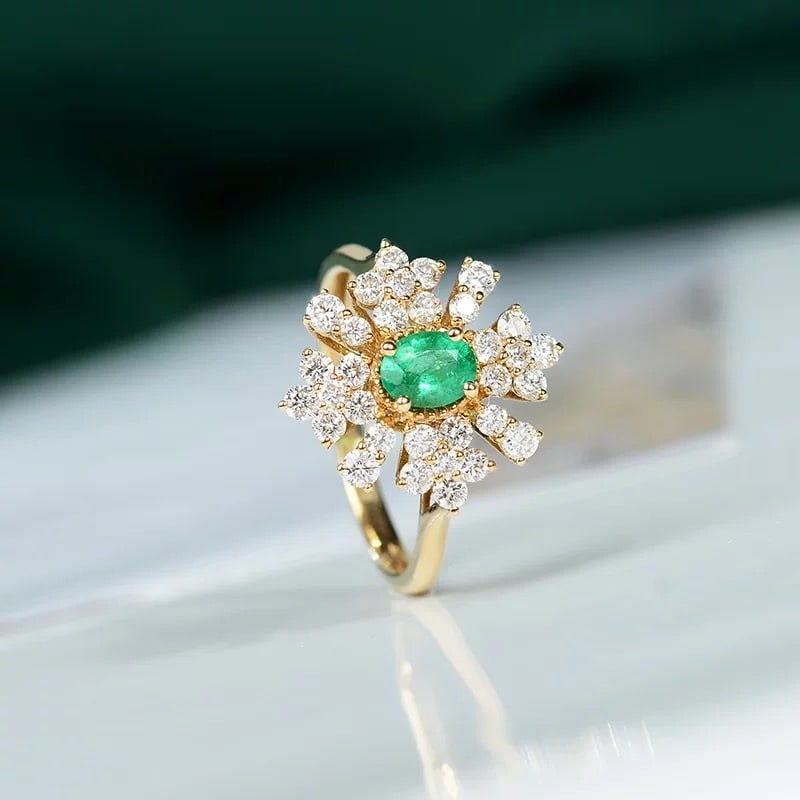 14k Gold 1.15 Ctw Natural Emerald & Diamond Ring - 2