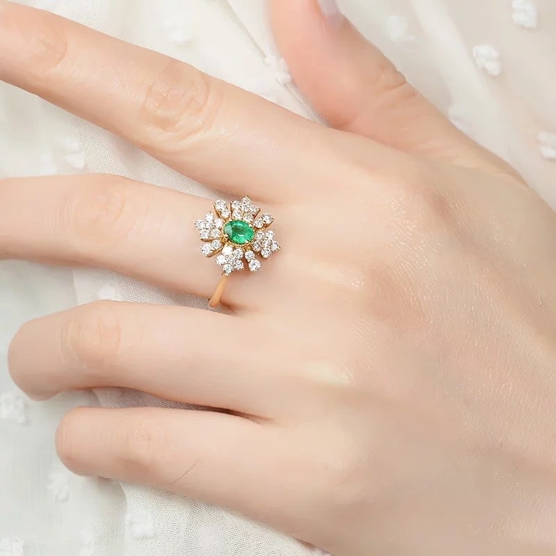 14k Gold 1.15 Ctw Natural Emerald & Diamond Ring - 4